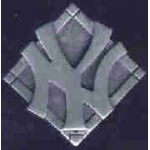 NEW YORK YANKEE CAST STYLE DIAMOND LOGO PIN