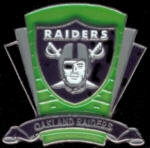 OAKLAND RAIDERS PIN FOOTBALL LOGO FIELD PIN