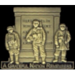 A GRATEFUL NATION REMEMBERS HEROES PIN